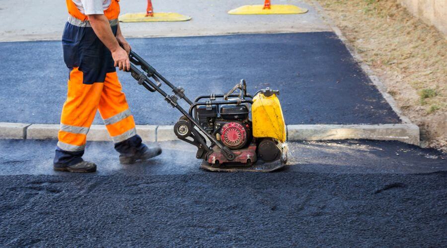 Professional gutter cleaning in Lowry, MN